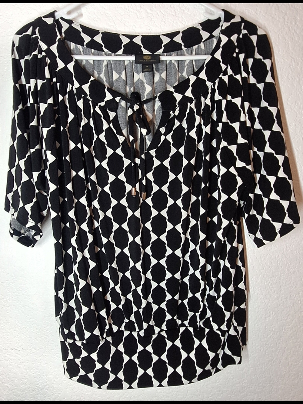 JM Collection Black & White Geometric Tie-Neck Tunic - Picture 1 of 5